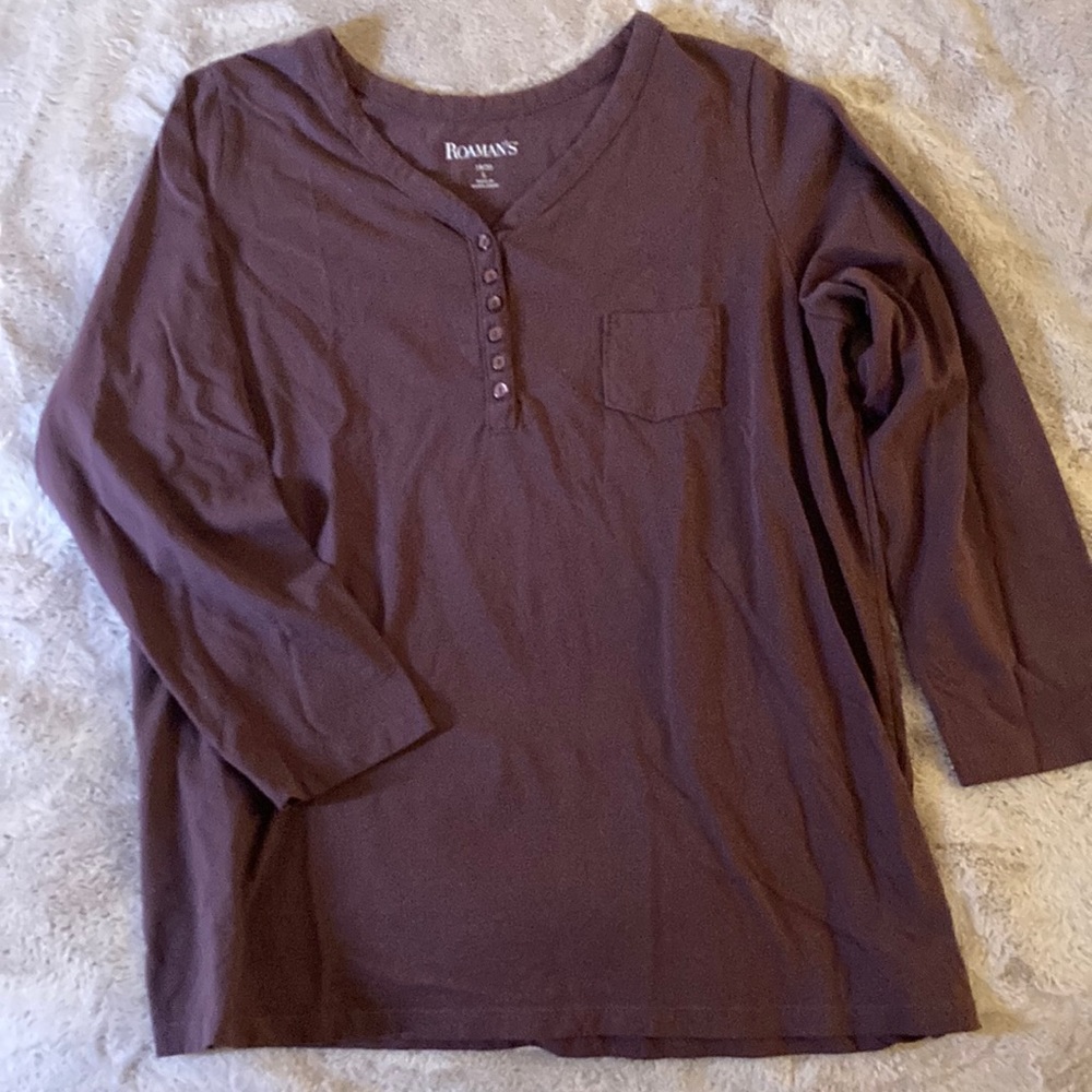Roaman’s Large Grape 3/4 Sleeve V-Neck